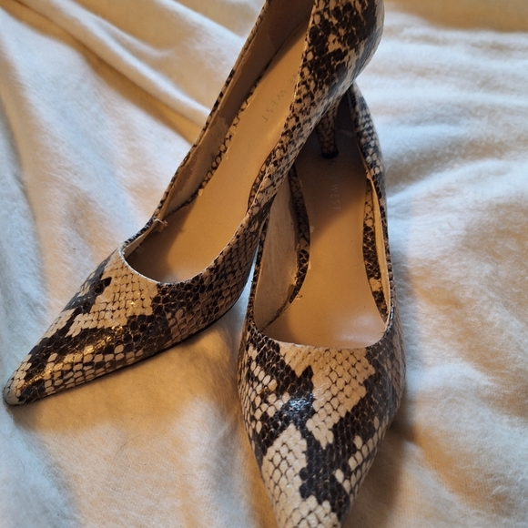 Nine West snakeskin pointy pumps 7 M - Picture 1 of 9